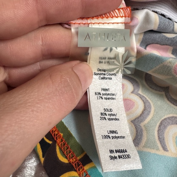 EUC!😍 Athleta Multicolor Retro Floral Halter Top - Picture 5 of 5